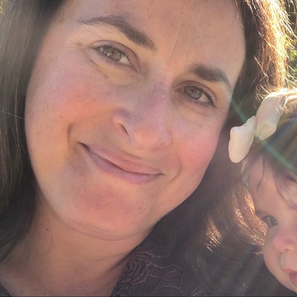 Meet your Posher, Michelle - Picture 1 of 1